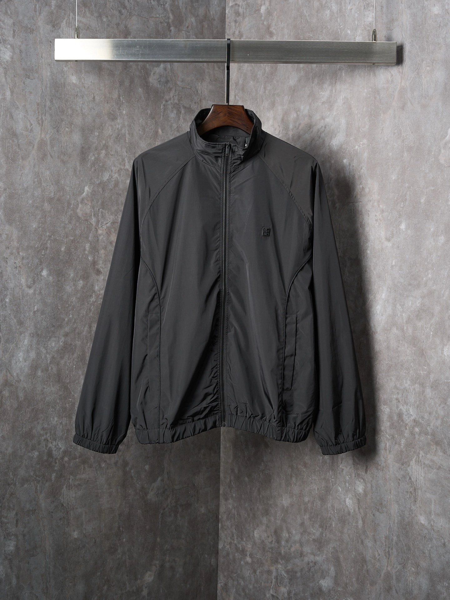wg.luxury -- 6iv593hy item:E-F000H2796H